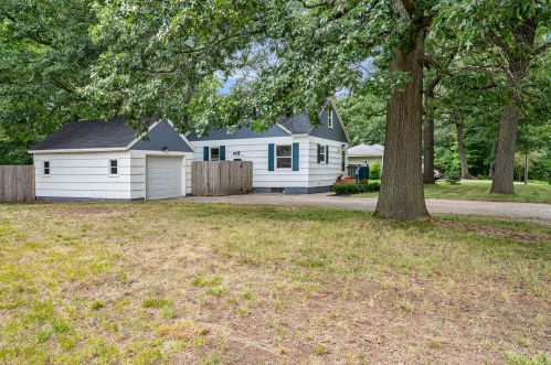 1545 Engman Rd, Meskegon, MI 49445-1401