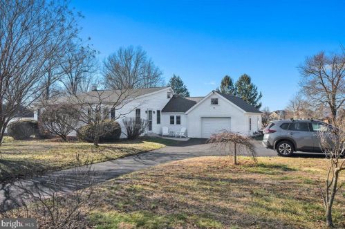 535 Old State Rd, Limerick, PA 19468-3217