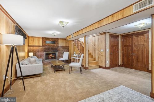 5602 Justis Pl, Alexandria VA 22310-1325 exterior