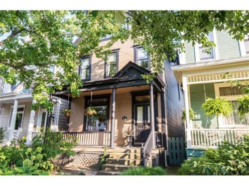 5718 Walnut St, Pittsburgh, PA 15232-2516