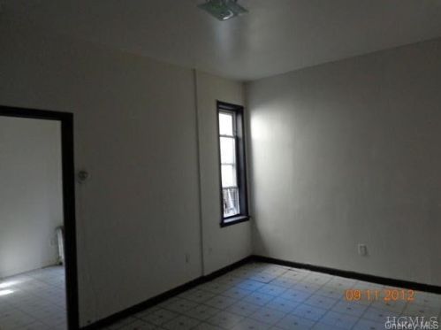 788 Garden St, Bronx NY 10460-1104 exterior