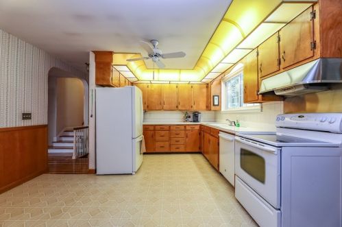 69 Hackensack Rd, Boston MA exterior