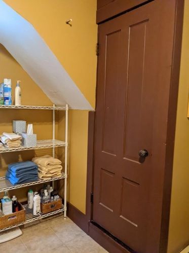 110 Highland St, Woonsocket RI 02895-1815 exterior