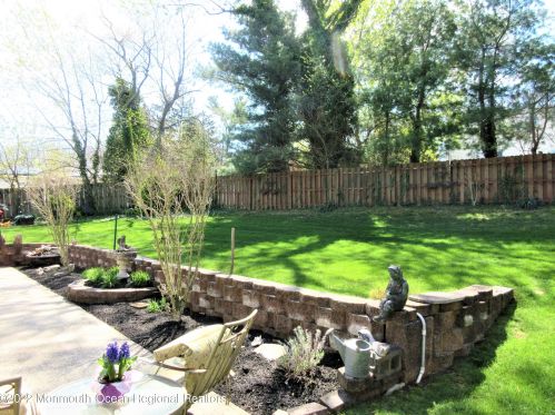 13 Andover Rd, Jackson Twp NJ 08527-1375 exterior