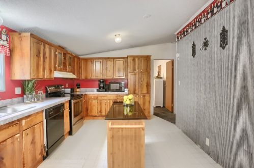 1599 Us Route 30, Hookstown PA 15050-1424 exterior