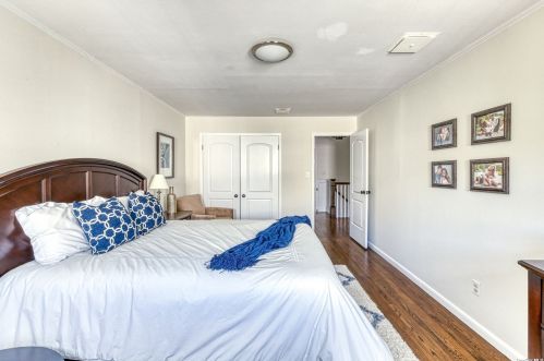 180 Cockonoe Ave, Babylon NY 11702-1904 exterior