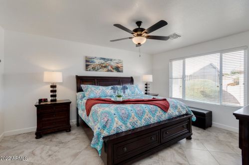 1452 Torrey Pines Ln, Chandler AZ  85249-4234 exterior