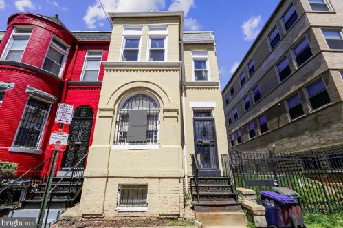 229 Elm St, Washington DC  20001-1713 exterior