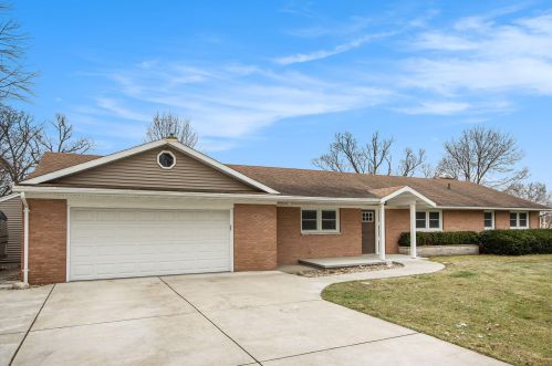 3666 Springbrook Ave, Kalamazoo, MI 49004-9662