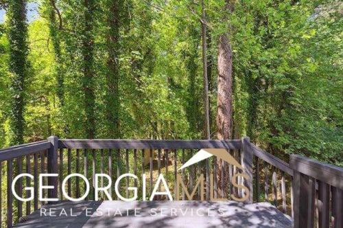 1386 Highgrove Way, Atlanta GA  30349-7510 exterior