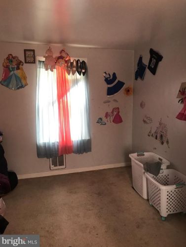 319 Grant St, Pottstown PA 19464-4801 exterior