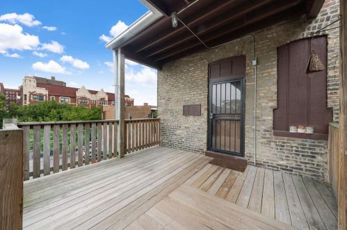 912 Sunnyside Ave, Chicago IL 60640-6018 exterior