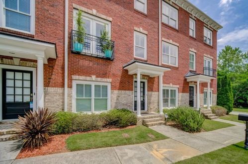 2454 Dresden Parc Cir, Atlanta, GA 30345-1673