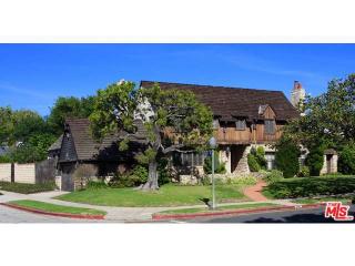 2750 Forrester Dr, Los Angeles, CA 90064-3446