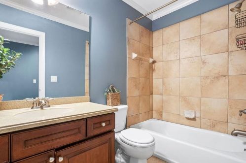 2551 Essex Ln, Atlanta GA 30331-7855 exterior