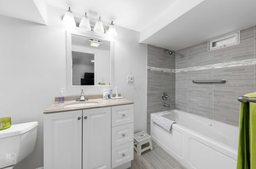 6205 Keeler Ave, Chicago IL 60803-1906 exterior