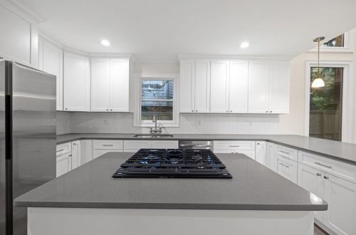 680 Holmes St, Atlanta GA  30318-7626 exterior