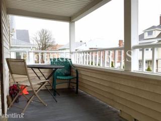 144 Washington St, Boston MA  02121-3603 exterior