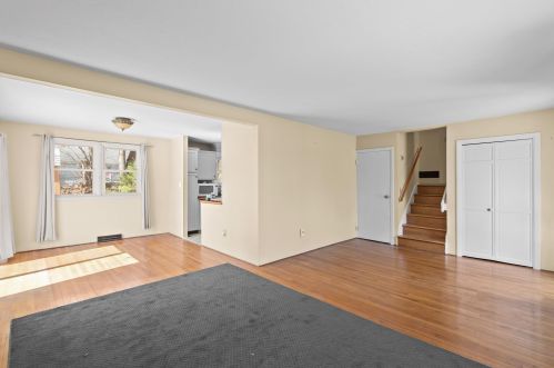 7481 School St, Concord NH  03307-0914 exterior