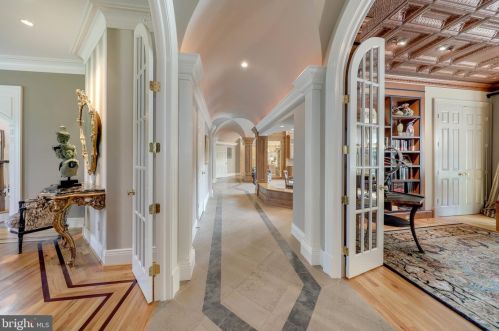 11720 Centurion Way, Rockville MD 20854-6420 exterior