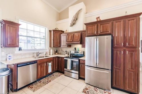 3965 56 Ave, Naples FL 34120-2809 exterior