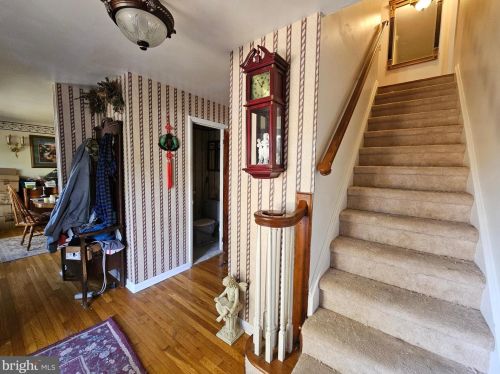 262 Continental Dr, Pottstown, PA 19464-1608