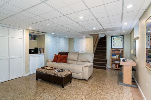 28 Huntleigh Wood, Saint Louis MO 63131-4814 exterior