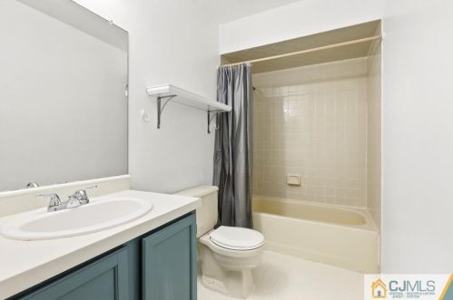 706 Darlington Dr, Old Bridge NJ 08857-3230 exterior