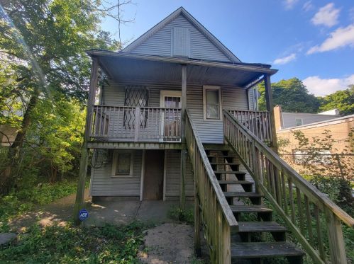 1560 93 St, Chicago IL 60617-3607 exterior