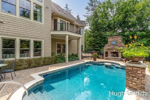 2041 Tall Pne Dr, Grand Rapids MI exterior