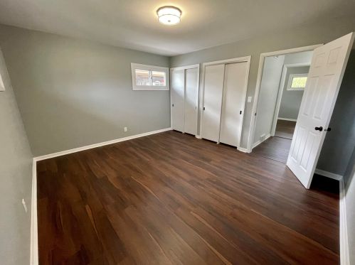 8959 Mohawk Rd, Milwaukee WI  53217-1741 exterior