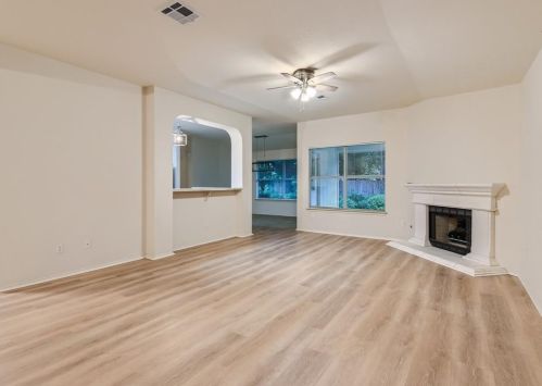 15712 Cadoz Dr, Austin TX  78728-3630 exterior