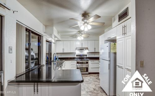 15837 25th Ave, Phoenix AZ  85023-4147 exterior