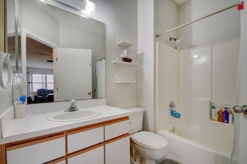 14 Bentwater Cir, Boynton Beach FL 33426-7603 exterior