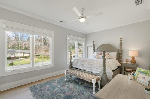 4181 Brookview Dr, Atlanta GA 30339-4605 exterior