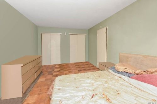 100 Hawthorne Ave, Central Islip NY  11722-1359 exterior