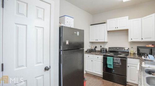 1968 Jones St, Atlanta GA 30344-4108 exterior