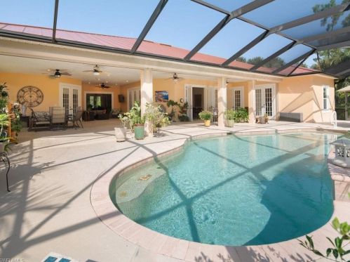 270 Logan Blvd, Naples FL 34116-3909 exterior