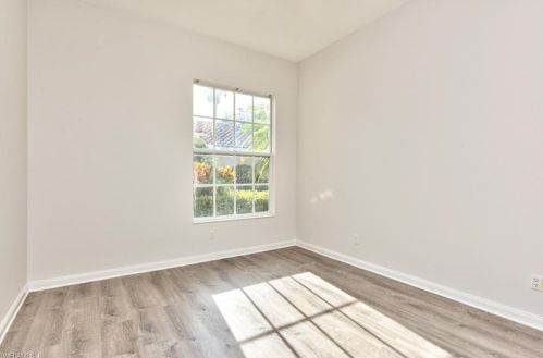 5283 Hawkesbury Way, Naples FL 34119-9582 exterior