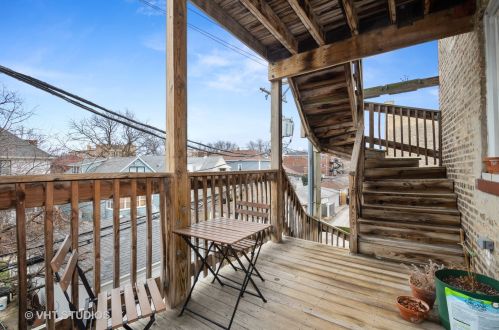 4343 Sacramento Ave, Chicago IL 60618-1428 exterior