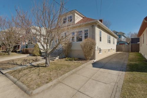 73 Gray St, Providence, RI 02904-4701