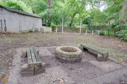 39 Branham St, Atlanta GA 30317-1228 exterior