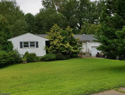 1133 Papen Rd, Bridgewater NJ 08807-1358 exterior