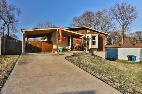 5321 Staely Ave, Saint Louis, MO 63123-3649