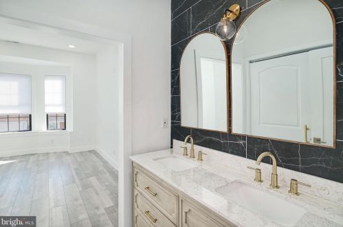 2238 17th St, Philadelphia PA  19132-4403 exterior