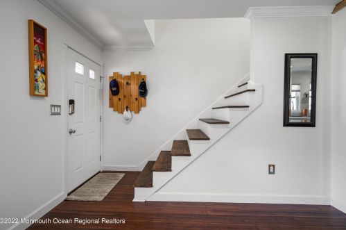 1231 Fleming Ave, Point Pleasant Beach NJ 08742-4040 exterior