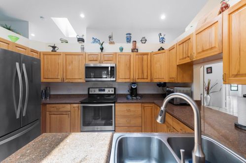 514 Clf Rd, Fort Pierce FL 34984-6226 exterior