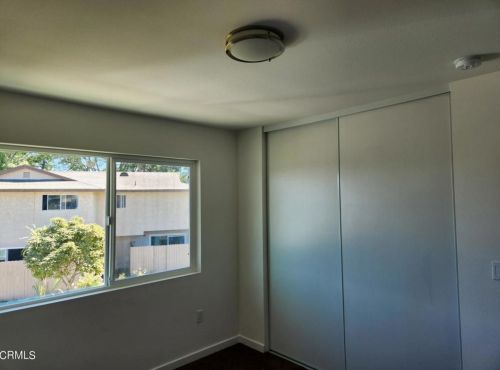 3044 Concord Dr, Oxnard CA 93033-5501 exterior