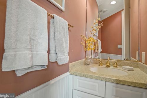 11300 Glen Rd, Rockville MD 20854-1849 exterior