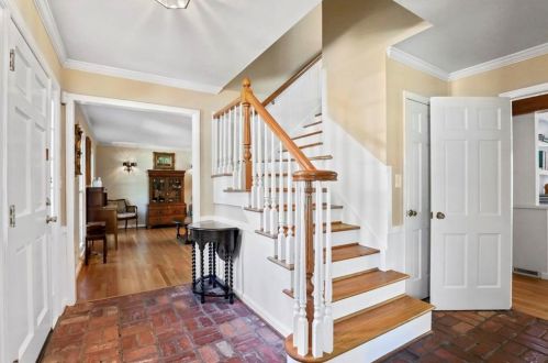 535 Bridgewater Dr, Atlanta, GA 30328-2814